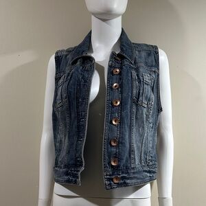 Express Size Large Denim Sleeveless Vest with Button Closure